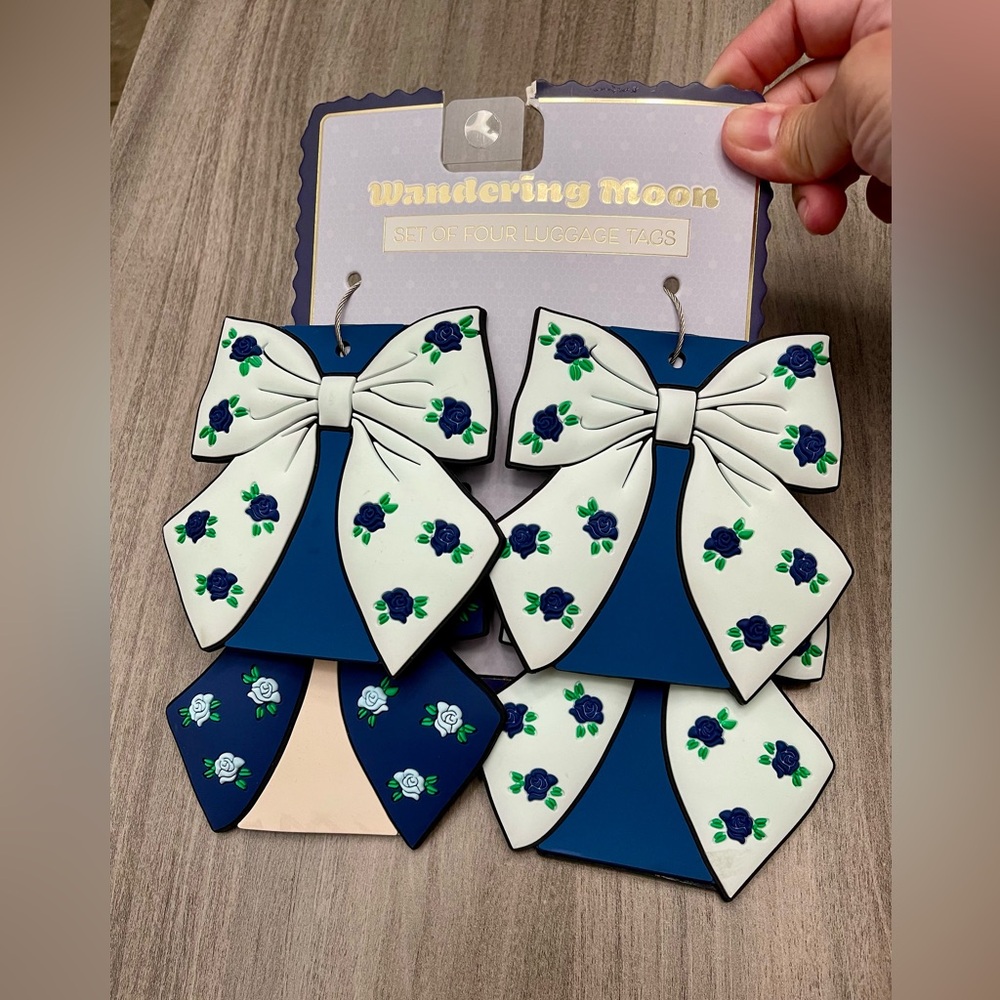 NWT Set of Four Luggage Tags